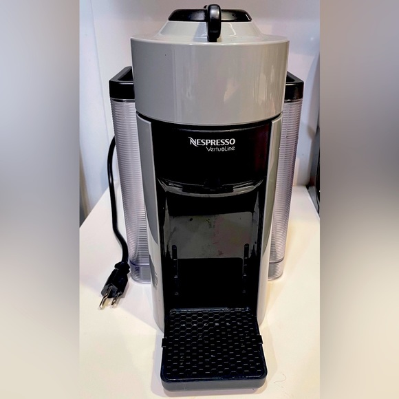 Nespresso Vertuo Machine - Picture 2 of 2